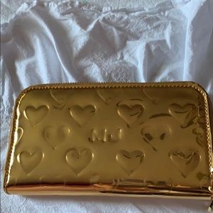Marc Jacobs wallet heart embossed